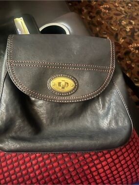 Fossil Black Leather crossbody Messenger Bag with Brass Turn-Lock…never used…